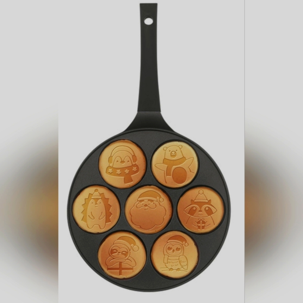 New Crofton animal holiday Pancake Pan. Non-stick coating. Quan Tanium.
